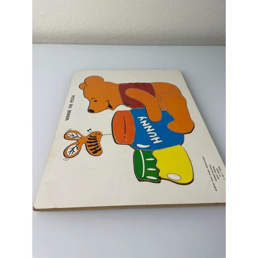 Vintage 1965 Walt Disney Productions Winnie the Pooh Inlaid Puzzle Beginner Toy